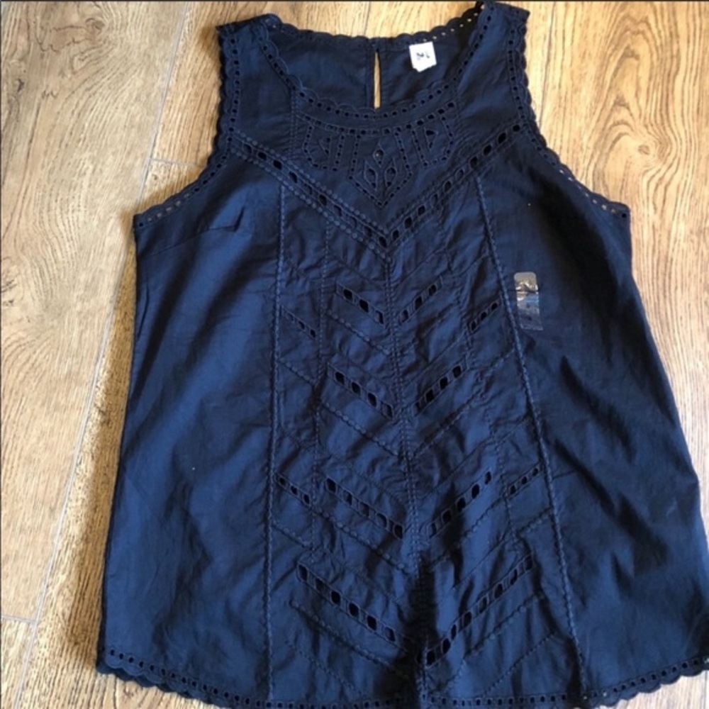 Gap Black Eyelet Sleevless Top